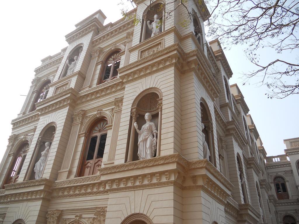 Prayag Aristro Club Ξενοδοχείο Καλκούτα Εξωτερικό φωτογραφία